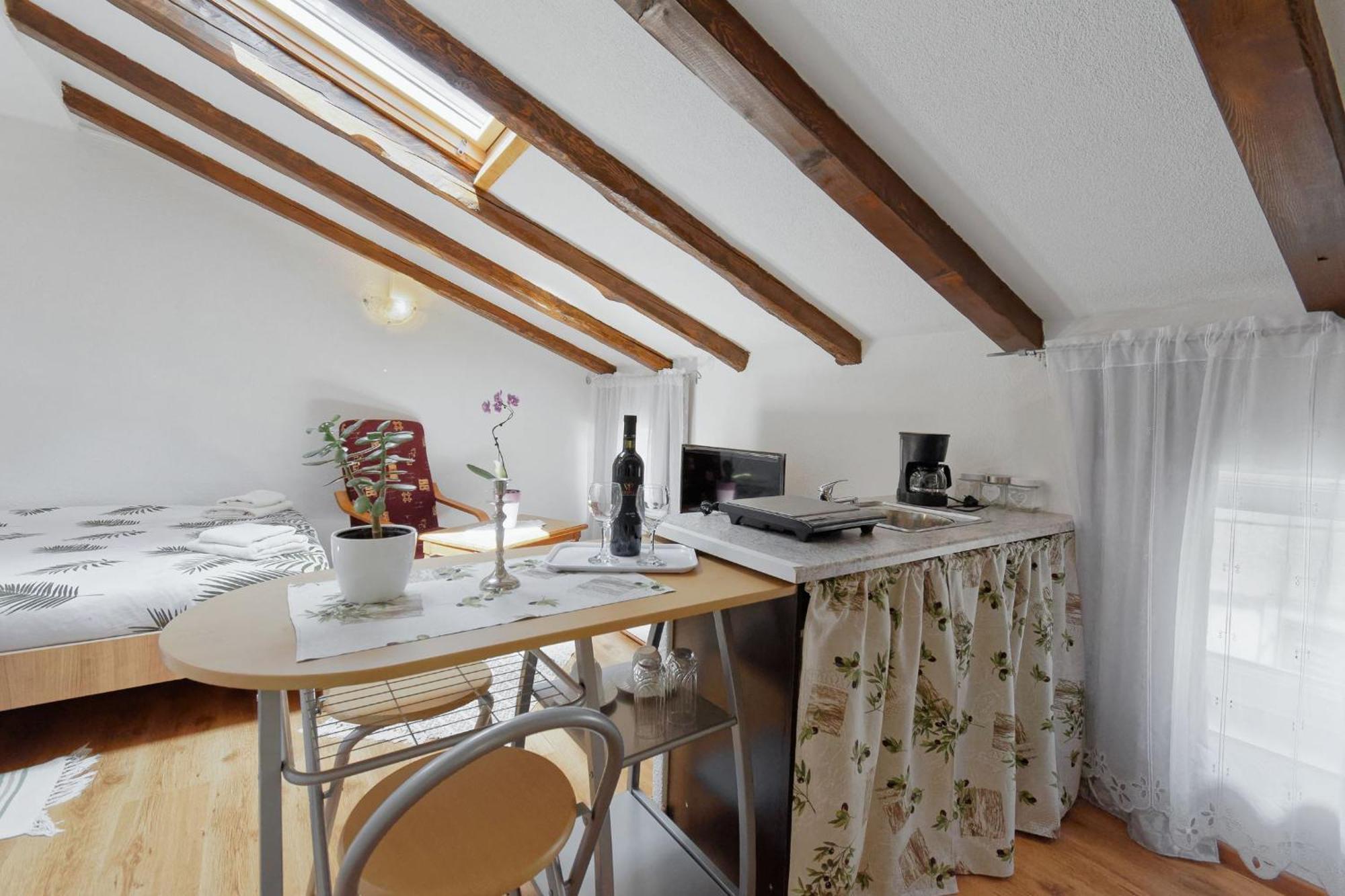 Apartments Viola By Rent Istria Momjan Extérieur photo