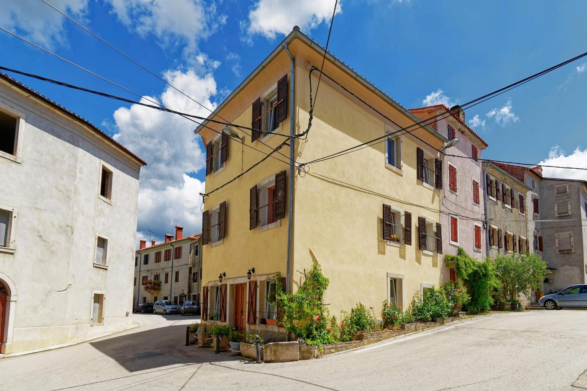 Apartments Viola By Rent Istria Momjan Extérieur photo