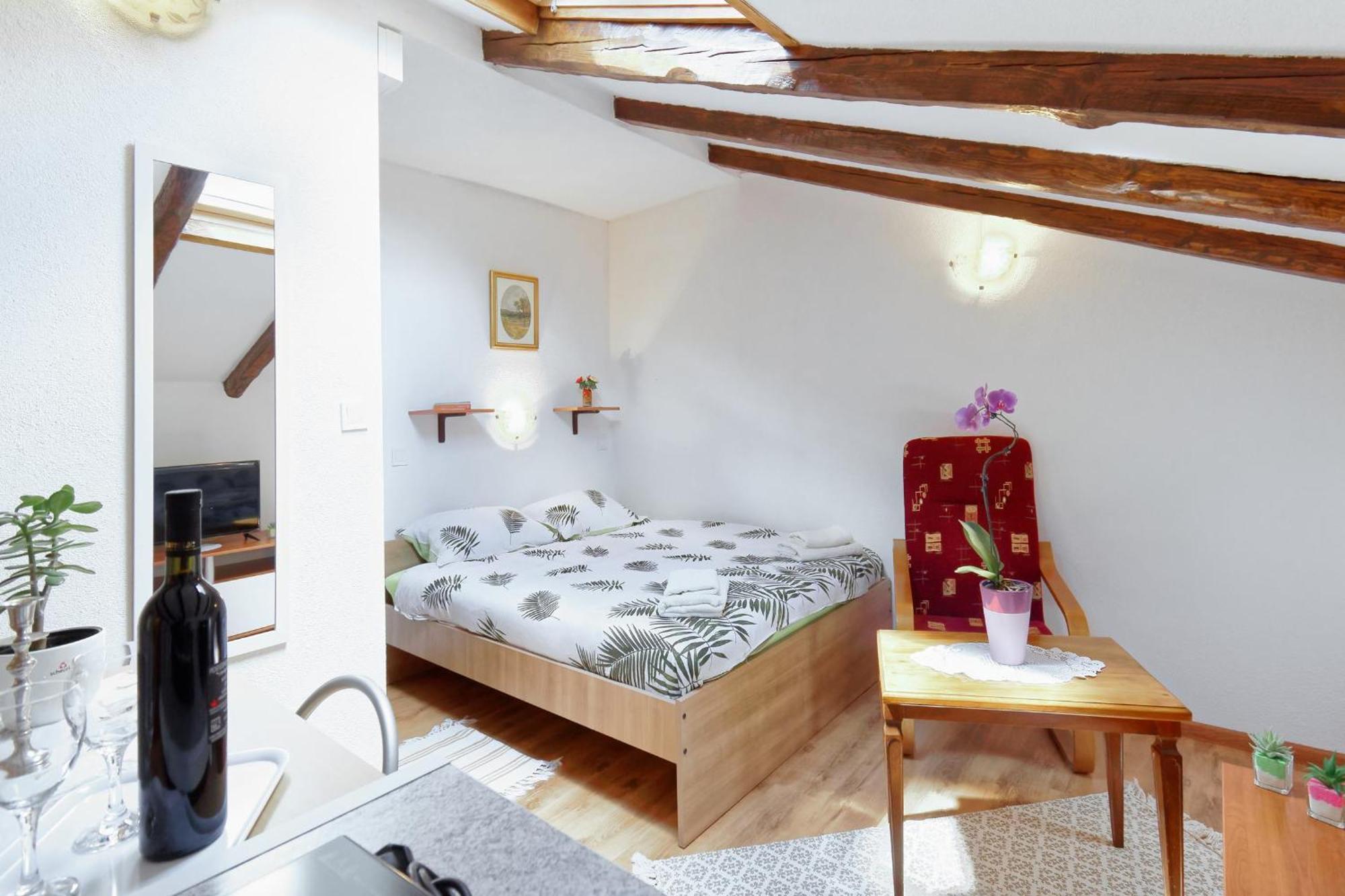 Apartments Viola By Rent Istria Momjan Extérieur photo