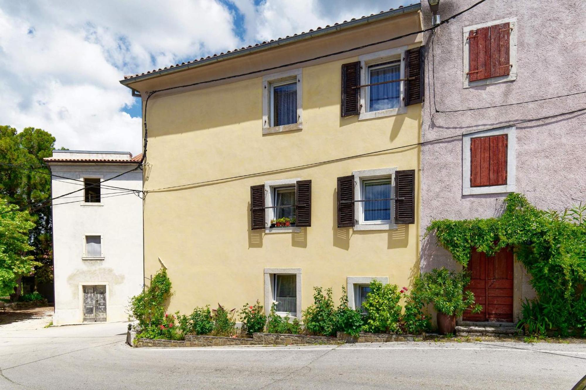 Apartments Viola By Rent Istria Momjan Extérieur photo